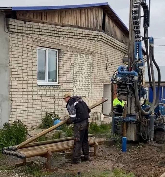 бурение скважин в Новолукомле